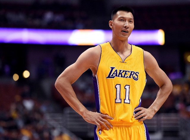 Yi Jianlian's Lakers stint over before it starts - report