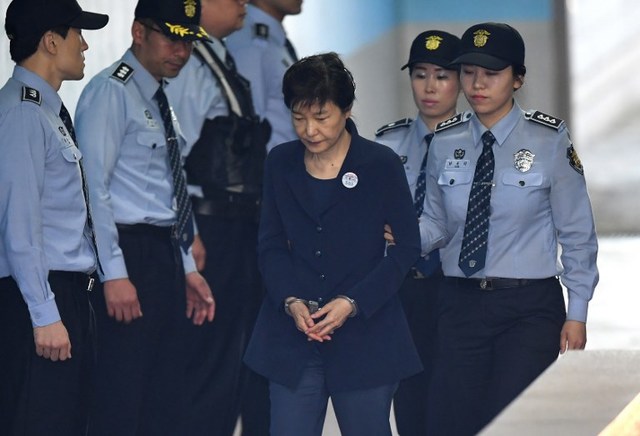 S. Korean prosecutors demand 30-year imprisonment for ousted President Park (xinhuanet.com)