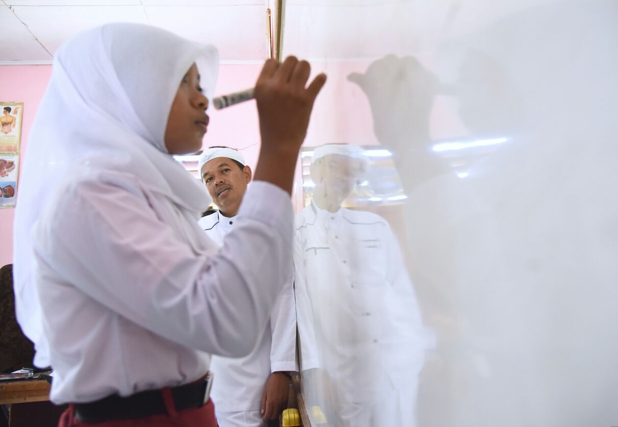 Ketika Bupati Dedi Mulyadi menggugat sistem pendidikan