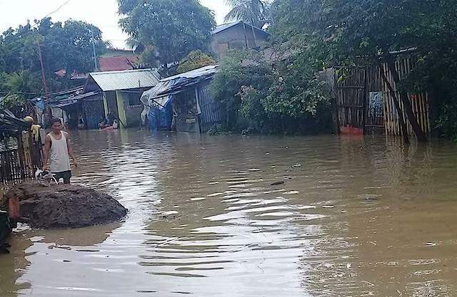 Thousands of families affected by floods, heavy rains in Negros Occidental