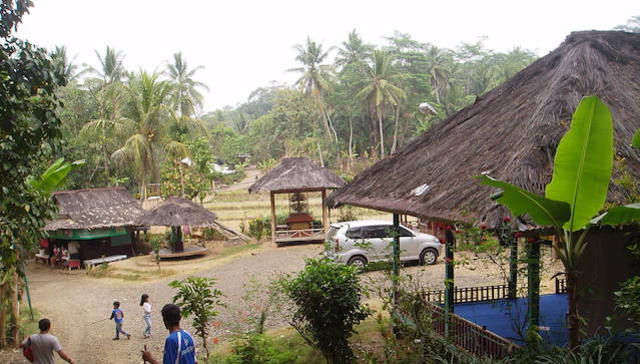KAMPUNG KUTA. Foto oleh Yuli Saputra/Rappler.com