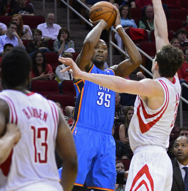 Kevin Durant Equals Jordan's 25-point Game Streak At 40