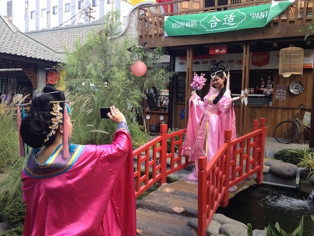 Chinatown Bandung  tempat  kuliner dan selfie bernuansa 