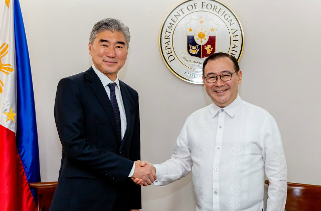 COURTESY CALL. US Ambassador to the Philippines Sung Kim pays a courtesy call on Foreign Secretary Teodoro 'Teddyboy' Locsin Jr at the Department of Foreign Affairs on October 31, 2018. Photo courtesy of Ambassador Kim 