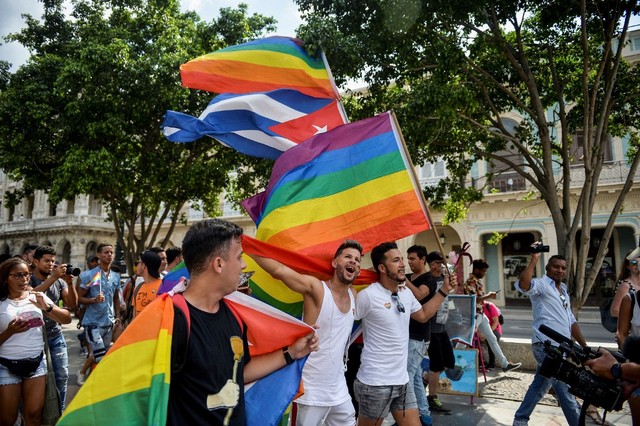 Cuban Police Break Up Unauthorized Lgbt Rights March In Havana 