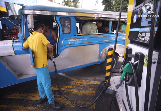 RATES A gas station in Manila. File photo of Darren Langit / Rappler  