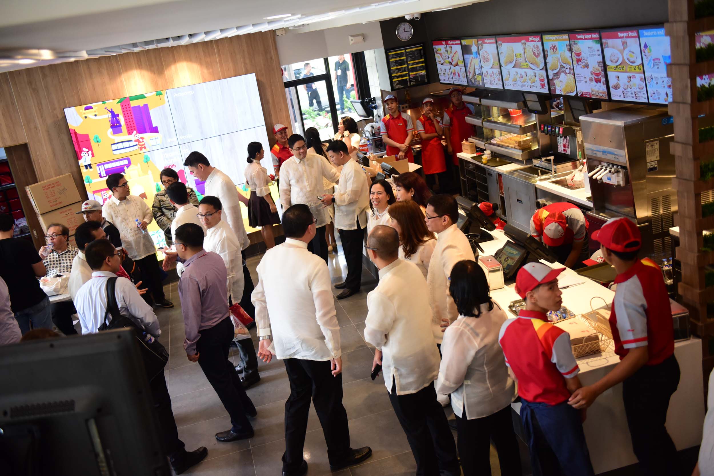 IN PHOTOS: Inside Jollibee's 1,000th store