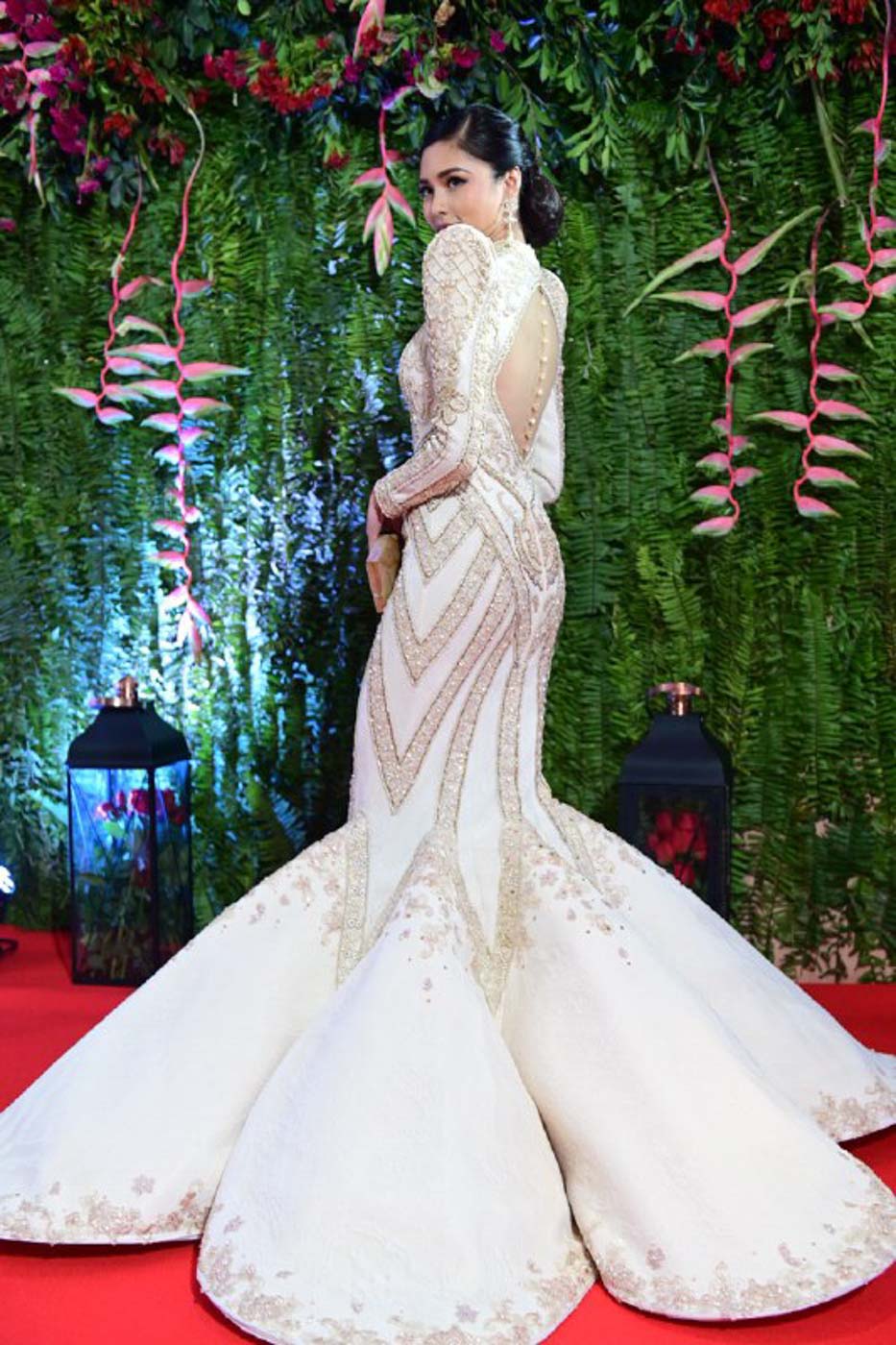 LOOK: Kim Chiu is a vision in white at the ABS-CBN Ball 2019