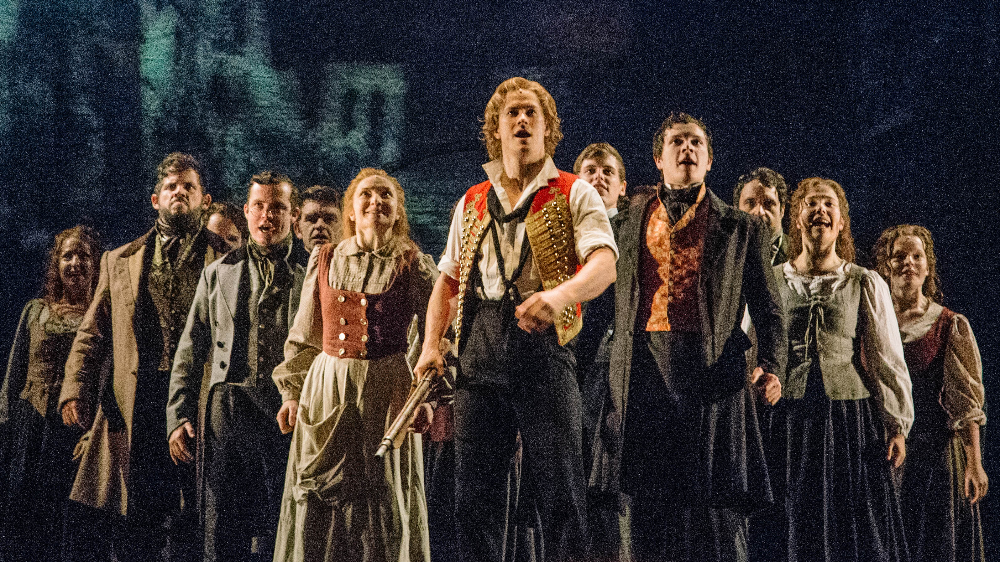 'Les Miserables' Manila show review: Scaling the spectacle