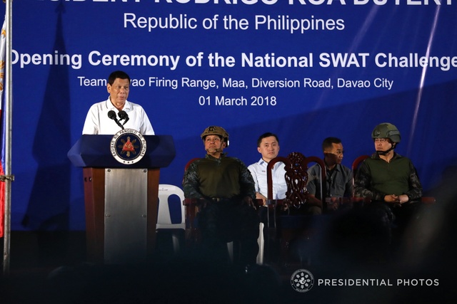 FIGHTING TERRORISM. President Rodrigo Duterte, on March 1, 2018, tells the Armed Forces of the Philippines that earlier anti-terrorism strategies have not been effective. Malacañang photo 