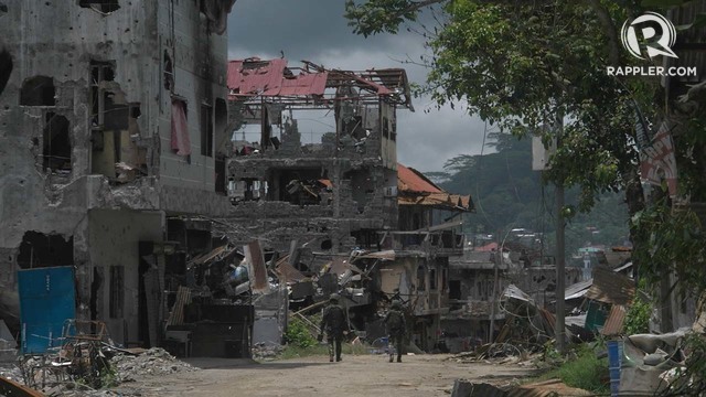 CLEARING OPERATIONS. Not all of Marawi is cleared as government troops still sweep the main battle areas for stragglers. Rappler file photo  