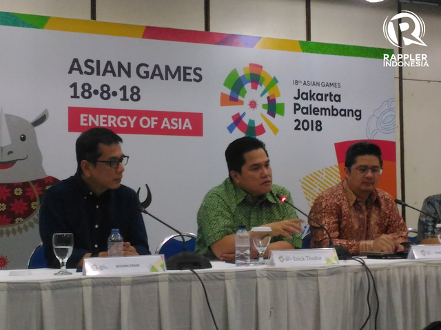 SOSIALIASI. Panitia Asian Games: Erick Thohir (tengah), Whisnutama (pojok kiri) tengah memberikan keterangan pers pada Selasa, 15 Agustus. Foto oleh Bernardinus Adi/Rappler  