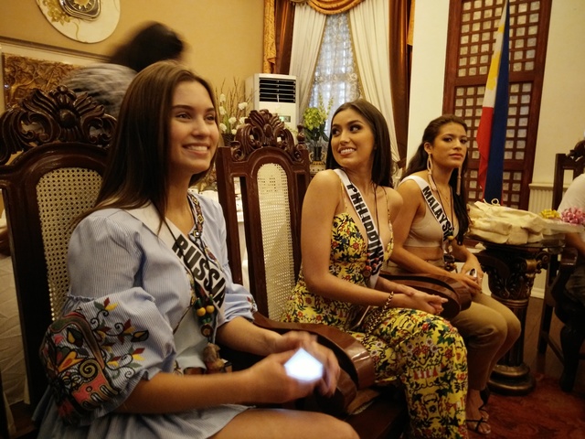 Miss Universe 2017 & Candidates and MU ORG PHILIPPINES TOUR Miss_Universe_candidates_in_Bohol-Dec-08-2017-06_0D557EE46B44443481832758839D1386