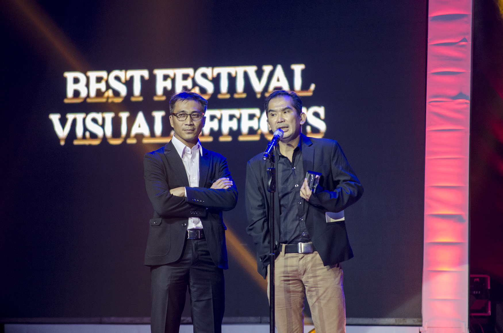 Rob Reyes IN PHOTOS: Stars at the MMFF Awards Night 2015