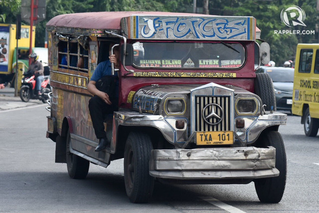 SUBSIDY. Jeepney drivers will receive a fuel subsidy under the Pantawid Pasada program. File photo by Angie de Silva/Rappler  