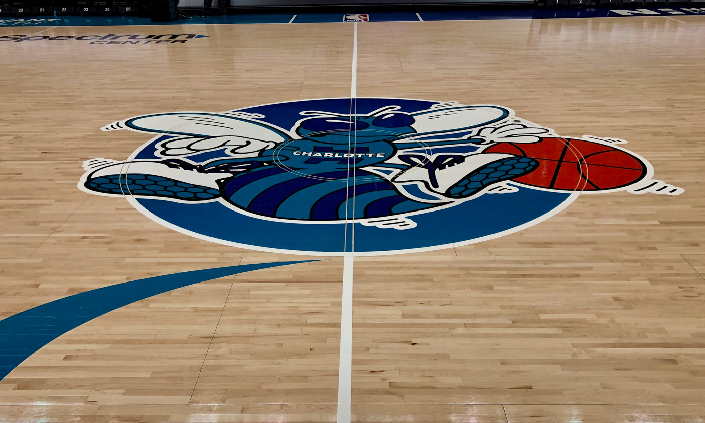 LOOK: Charlotte Hornets go retro with Classic Night