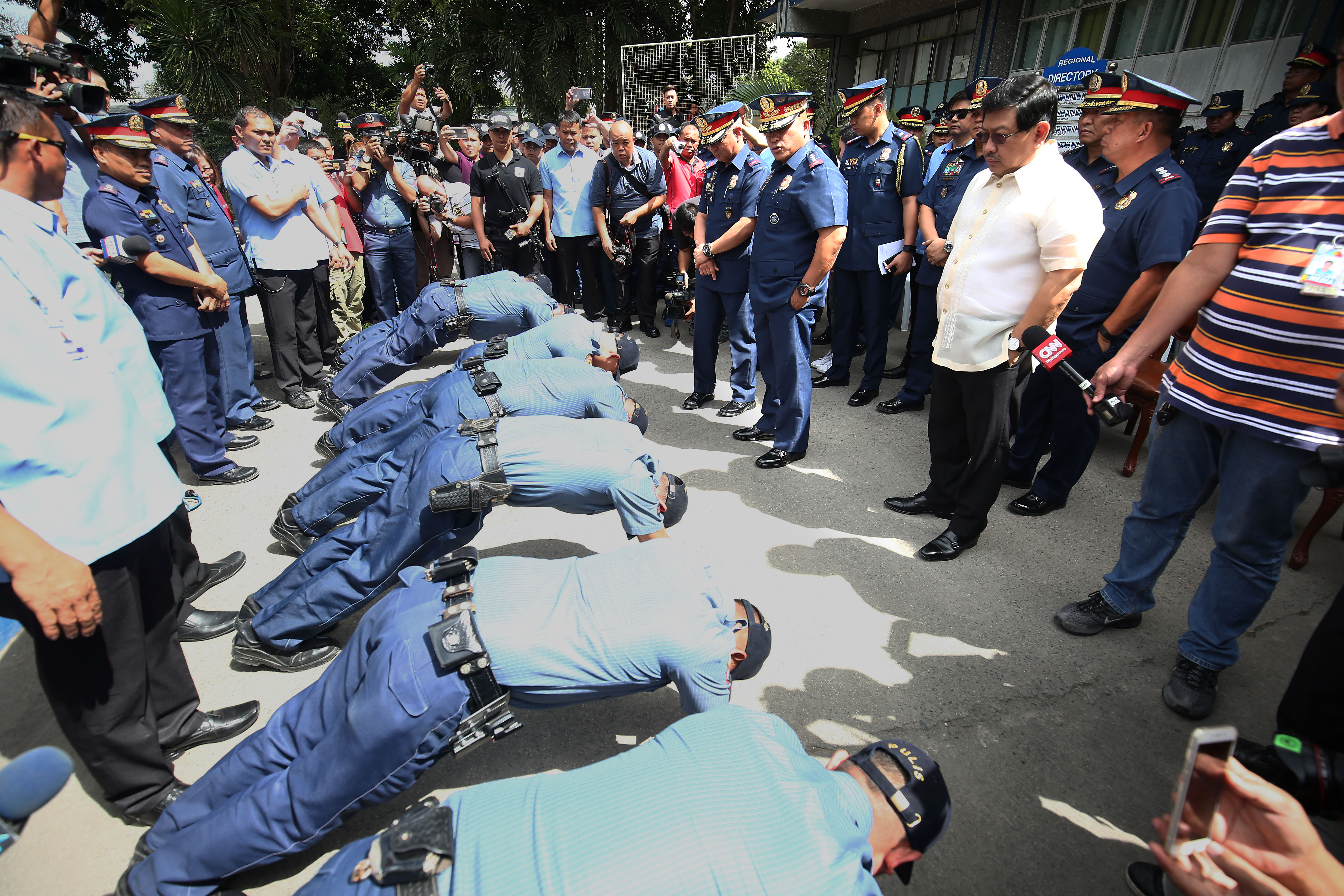 PNP chief Dela Rosa's next target? Police with bulging tummies