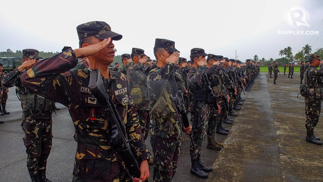 TROOPS. President Rodrigo Duterte orders the deployment of more soldiers to Samar, Negros Island, and Bicol. File photo by Bobby Lagsa/Rappler 