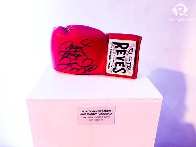 FIGHT OF THE CENTURY. The Cleto Reyes glove was signed by Floyd Mayweather and Manny Pacquiao themselves. Photo by Beatrice Go/Rappler 