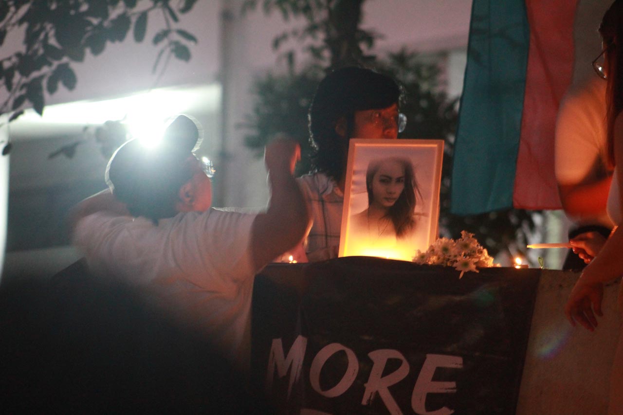 The UP community calls for justice for the death of Jennifer Laude and appeals to Senate to pass the SOGIE Equality bill. Photo by Christian Carlo Acilo/Rappler 