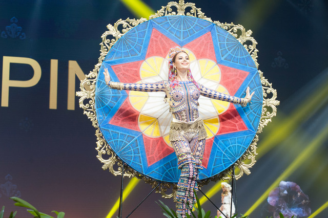 LUZVIMINDA. Catriona Gray's national costume has been displayed after arriving in Manila last December. Photo from the Miss Universe Organization 