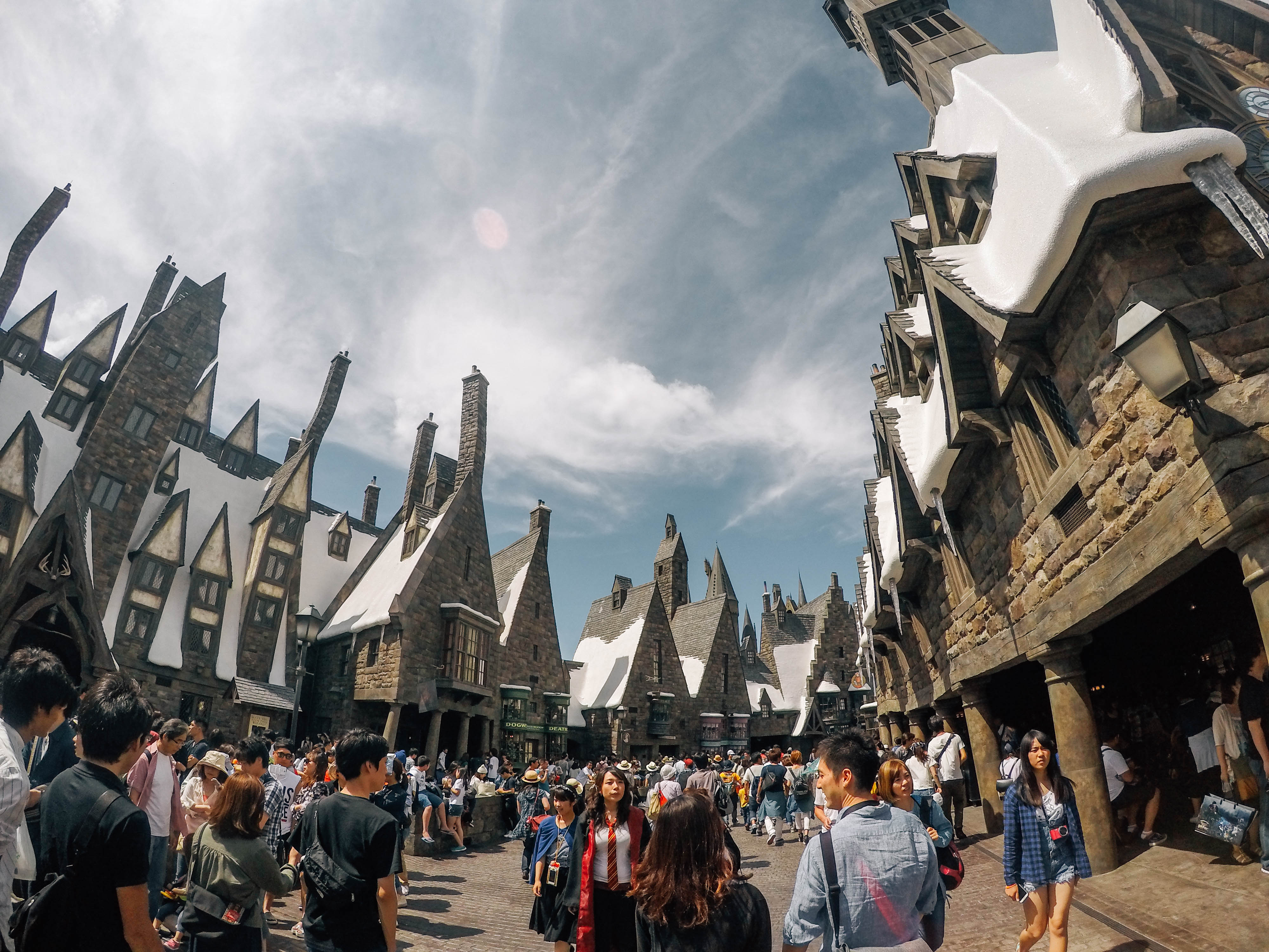 Theme park guide The Wizarding World of Harry Potter in Osaka, Japan