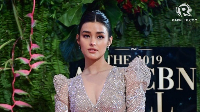 2011 | Teen Fashionista Philippines | Liza Soberano - Page 5 20190917_-_Liza_Soberano_carousel_756D9169EB734471841285DDE5AC6A01