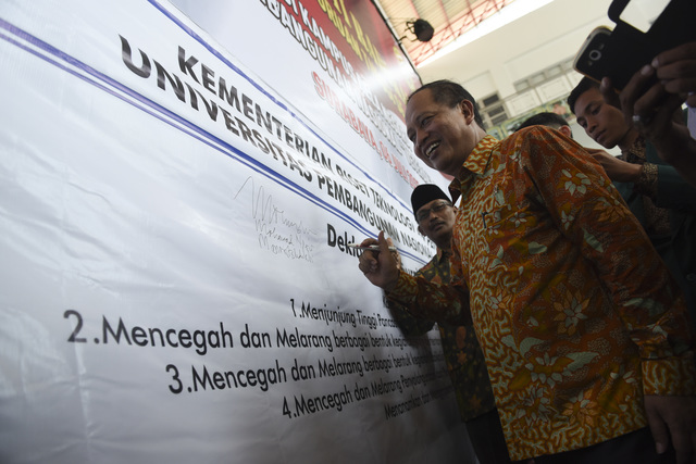 Kemenristekdikti Akan Tindak Dosen Penyebar Paham Radikalisme kemenristekdikti akan tindak dosen penyebar paham radikalisme