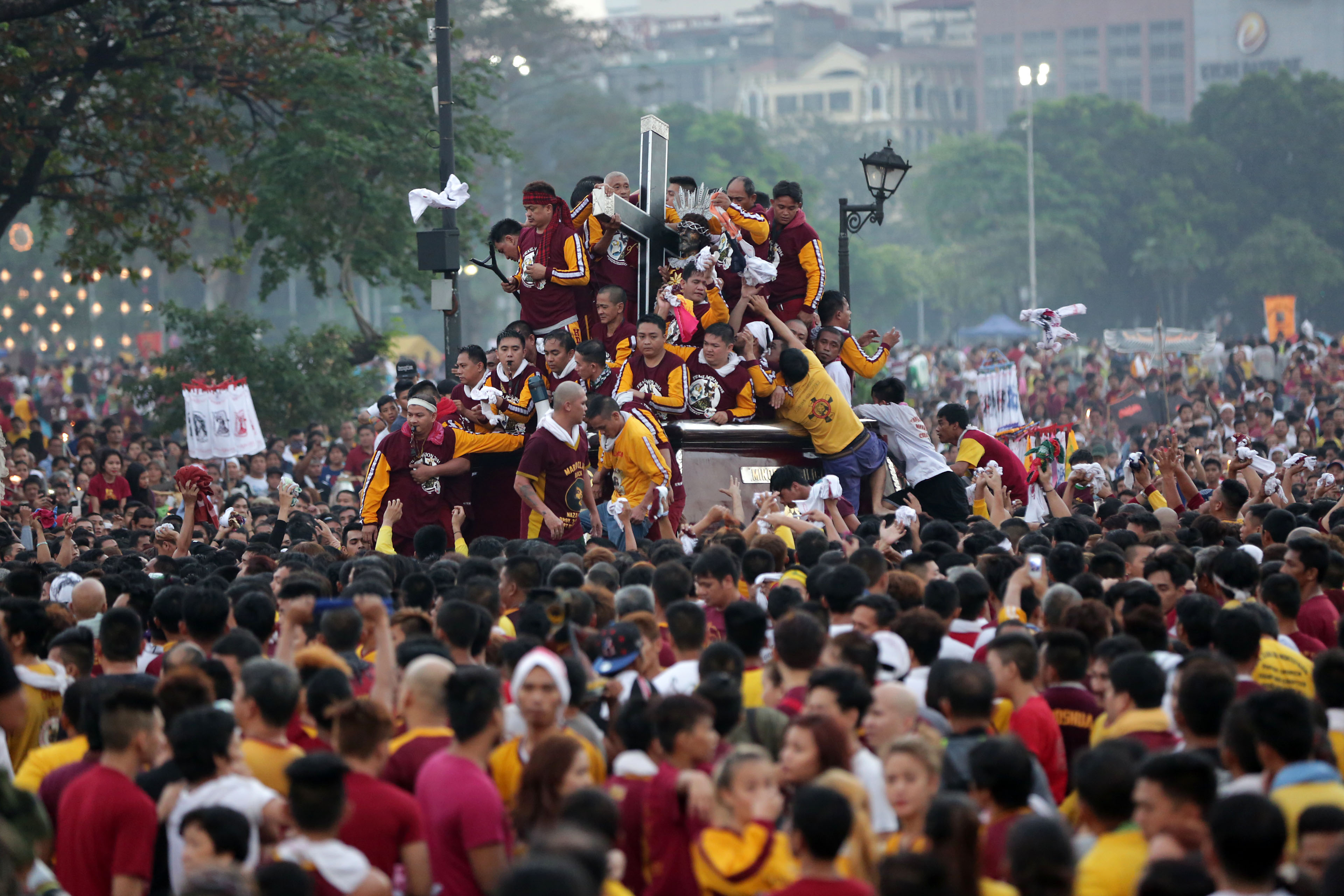 Filipinos' deep devotion showcased at Nazareno procession