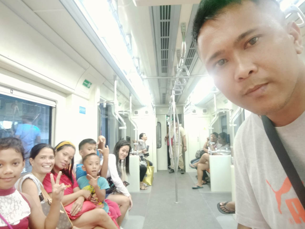 [FRONTLINERS] Volunteer shuttle driver fear of virus to serve