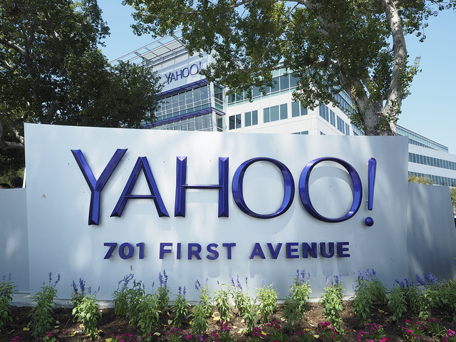Yahoo sets deadline for buyers to present preliminary bids ...